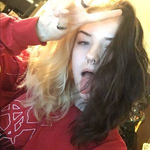 Meet your Posher, Kara